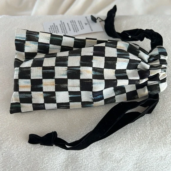 🎉Host Pick🎉MacKenzie-Childs +2.0 Chloe Readers - Picture 12 of 12